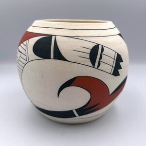 Vintage Native American Navajo AZ Hand Molded & Painted Bowl Vase Signed